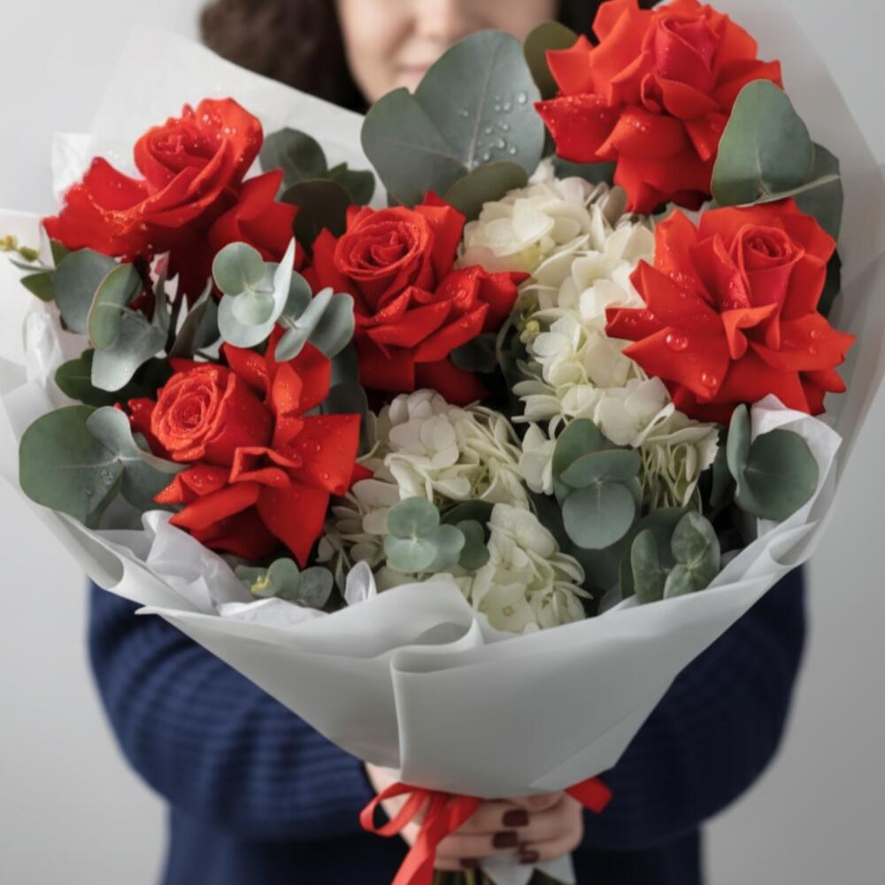Red Roses White Hydrangea Luxe