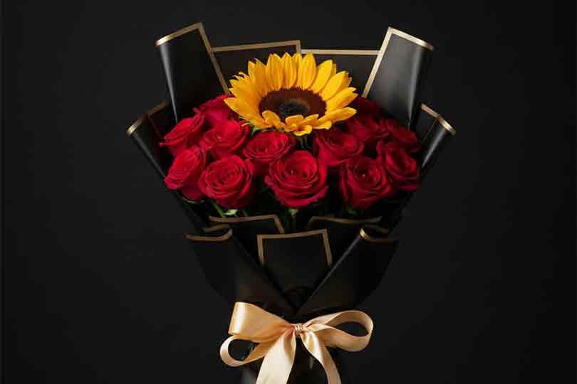 Sunny Love Kiss Bouquet for Valentine's Day