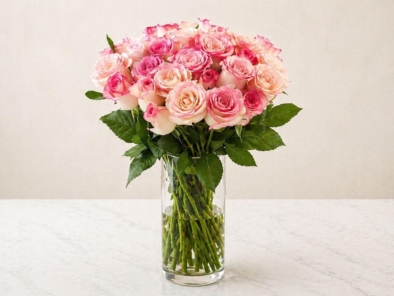 Elegant 20 Light Pink Roses Vase