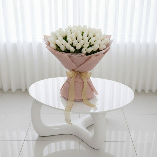 Ivory Grave Tulip Bouquet