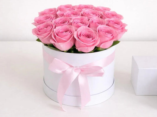31 Pink Flower Gift Box