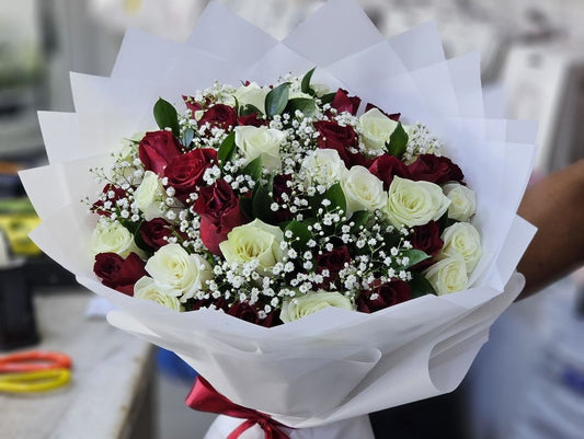 Red And White Harmony 40 Roses Bouquet